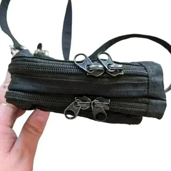 Derek Alexander Crossbody Bag Camera Black Nylon Unisex Square Long Strap Zipper - Picture 6 of 14